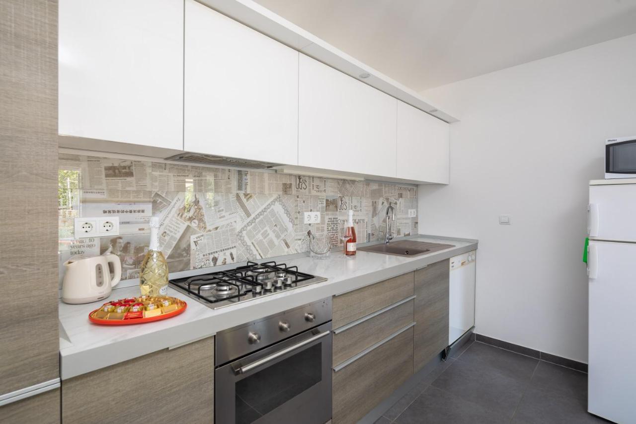 Seaside Apartment Kamelia Mimice Bagian luar foto
